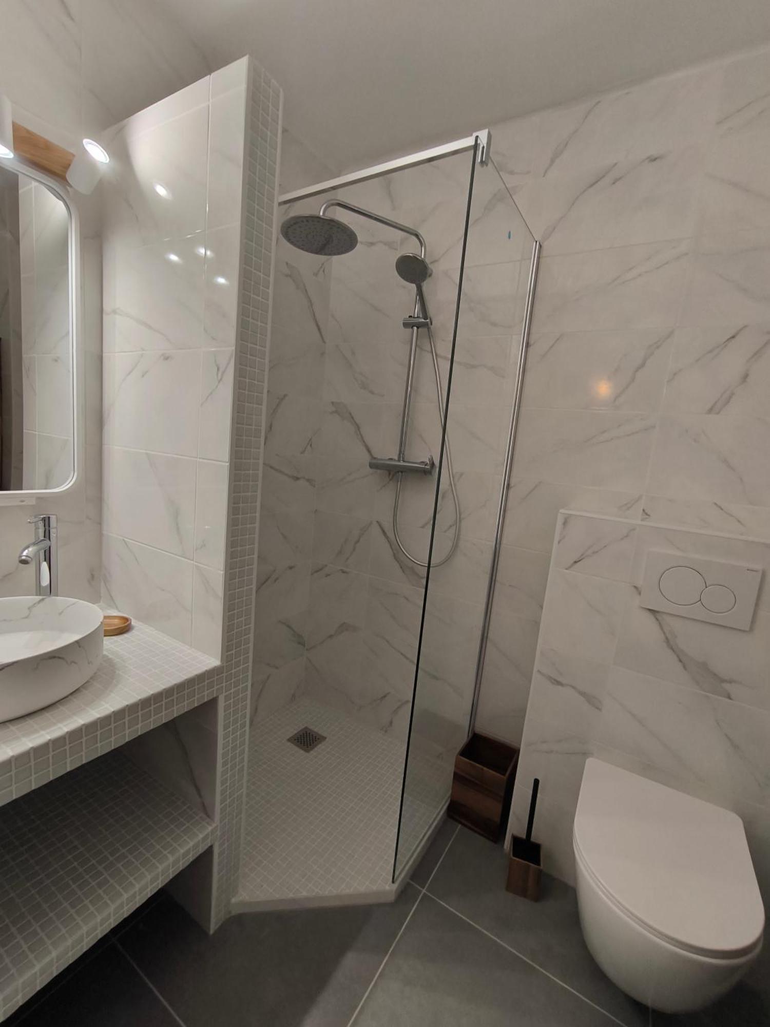 Confortable 2 Pieces Entre Menton Et Monaco Avec Parking Prive Рокебрюн — Кап-Мартен Экстерьер фото